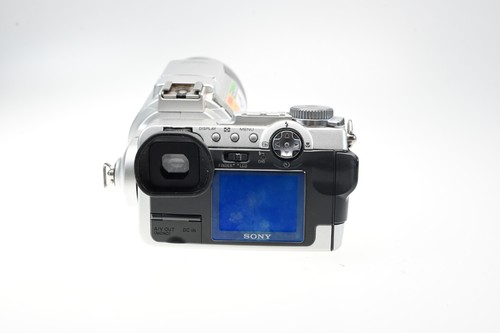 Sony cyber shot dsc f717 - cyber-shot, 5mp