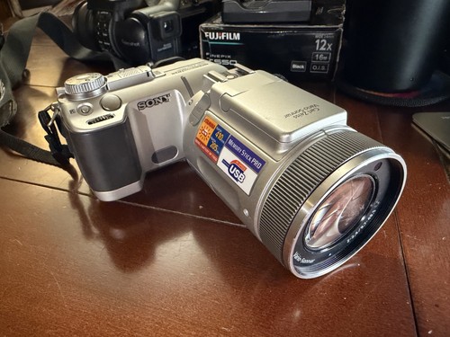 Sony cyber shot - cyber-shot, dsc-f717